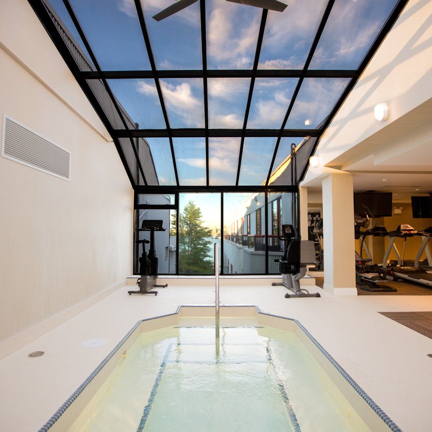 vancouver boutique hotel jacuzzi